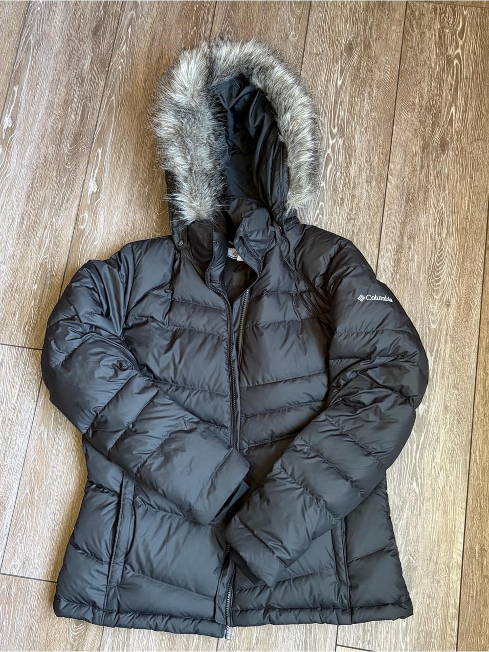 Columbia Black Down Puffer Jacket Faux Fur Hood 60/40 Down Feather Women’s L
